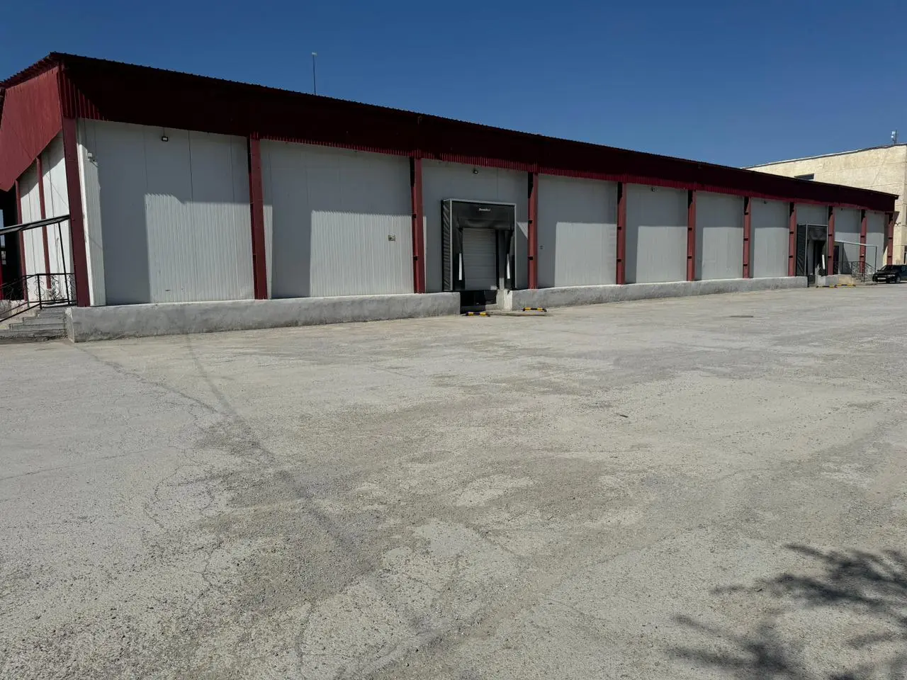 Склад AZA DAMU — холодильные камеры